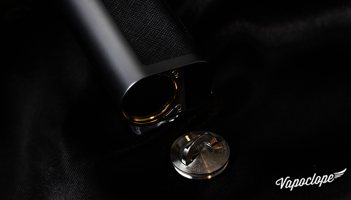 Emplacement pour accus pour la DotBox 100W de chez Dotmod